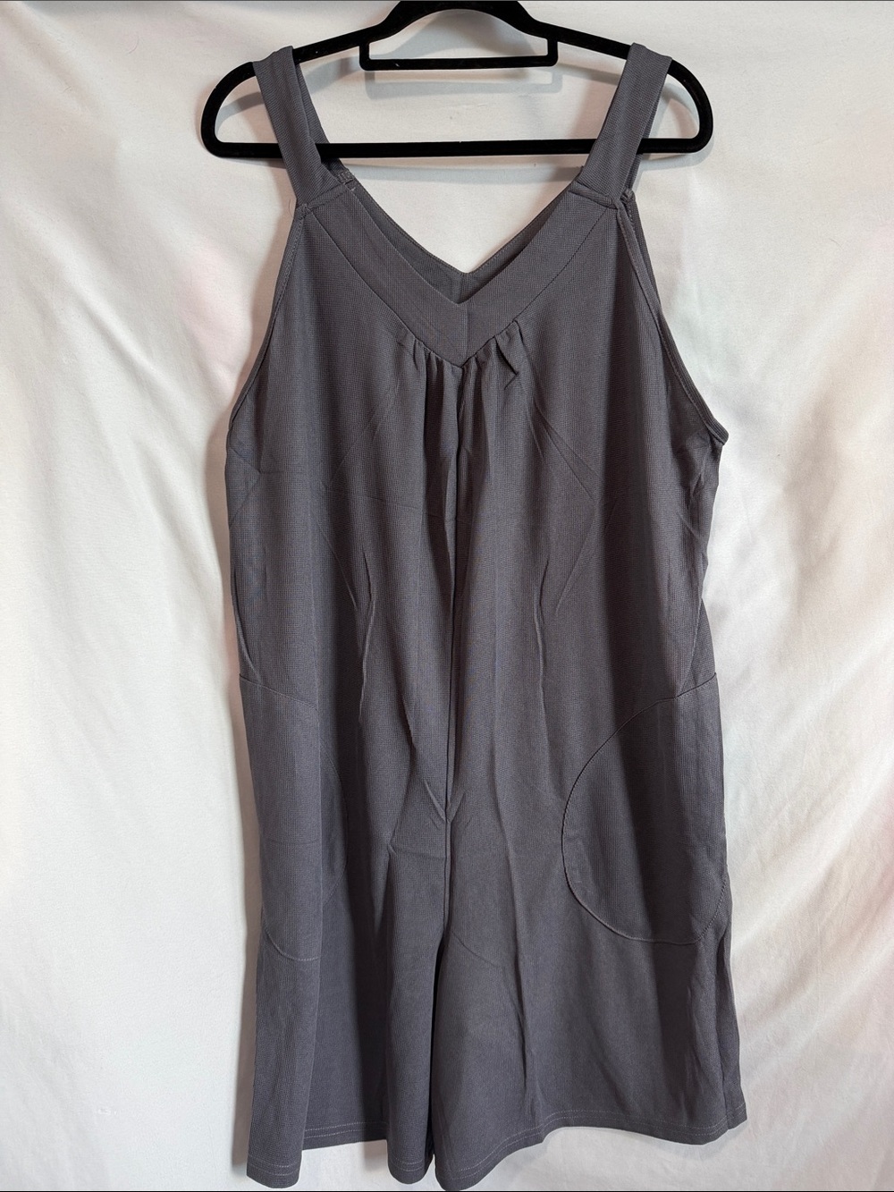 Women’s Gray Sleeveless V-Neck Romper Jumpsuit